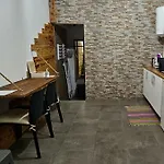 Pequeno Estúdio Santa Clara