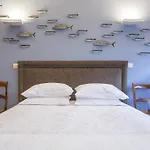 43 House Azores