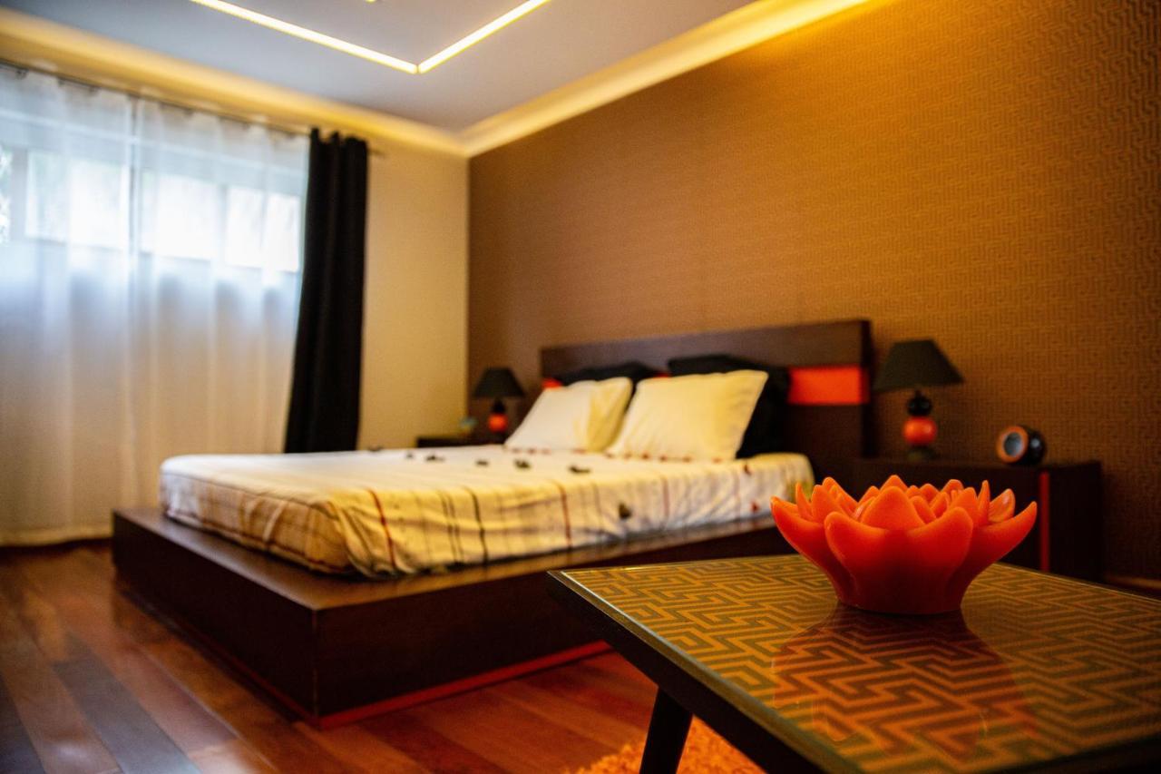 Snooker House Apartment