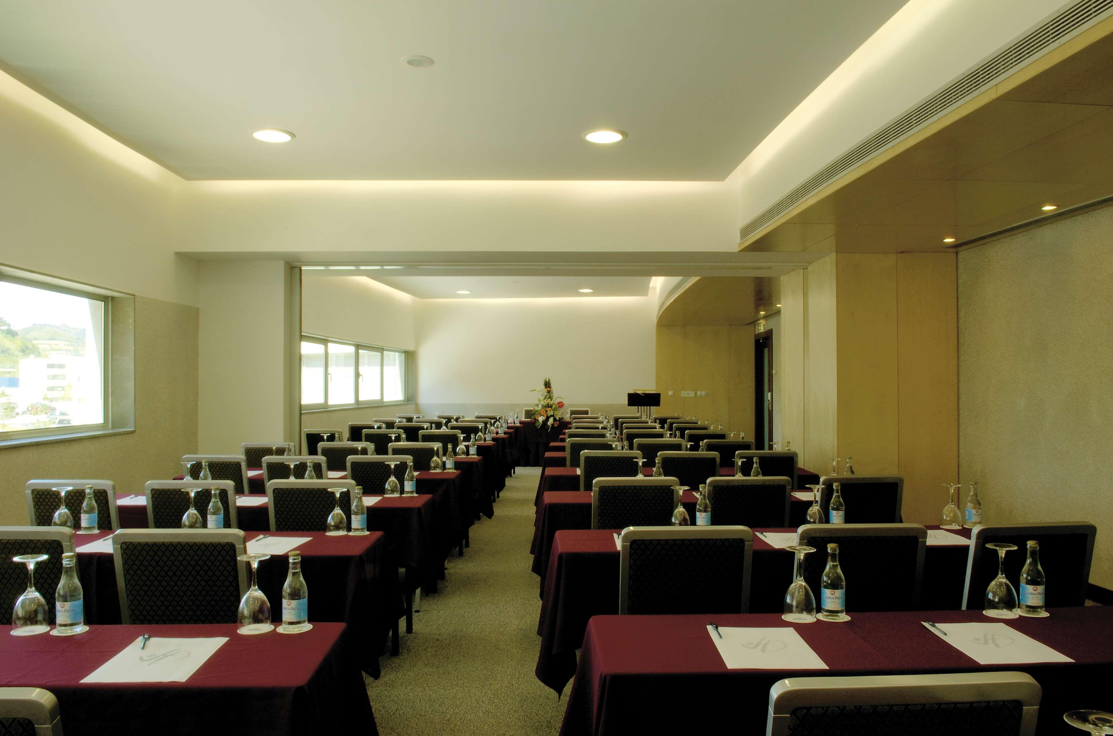 Khách sạn Vip Executive Azores