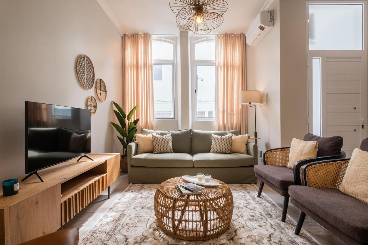 Lillian Holiday home *