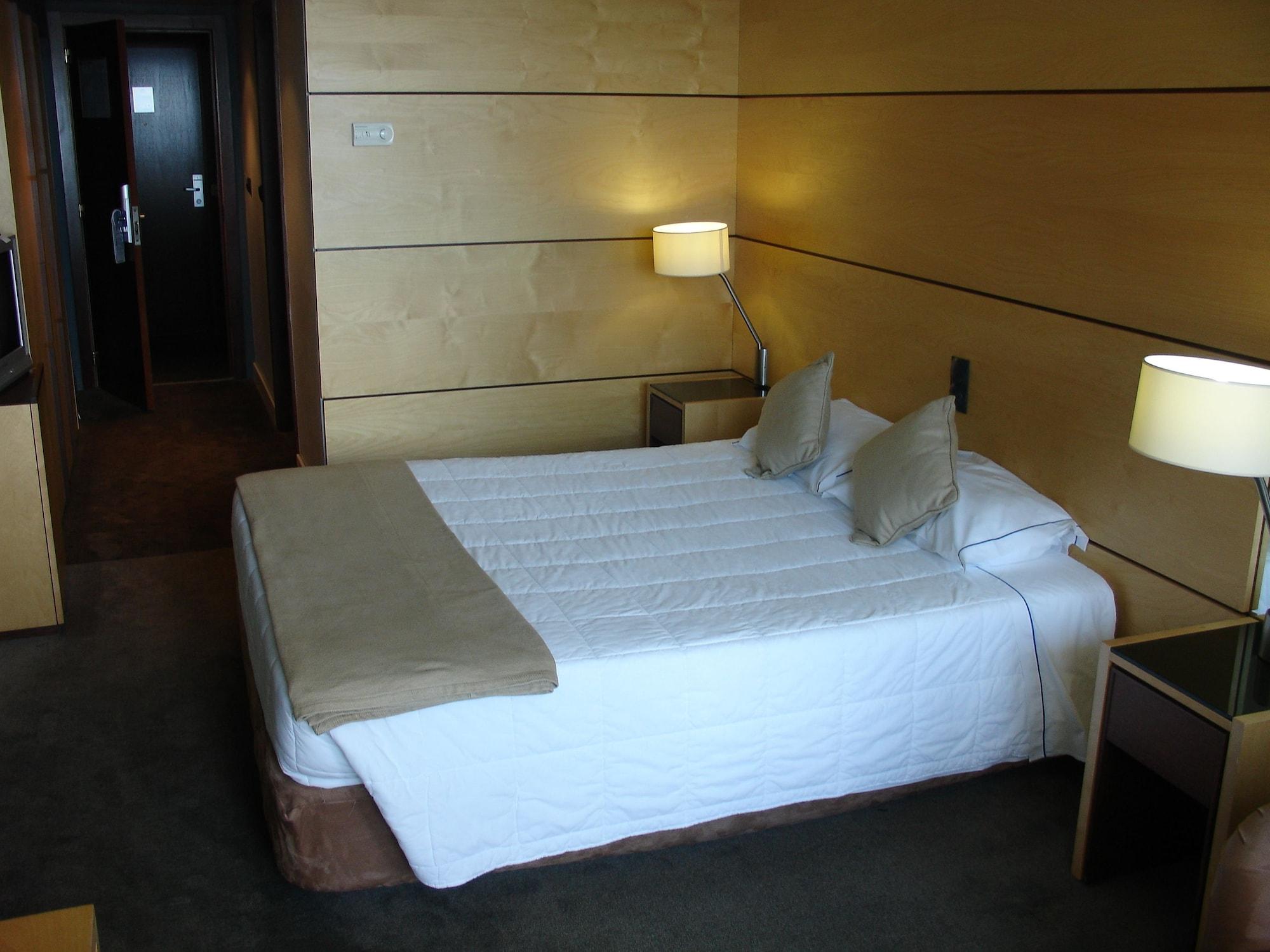 Khách sạn Vip Executive Azores