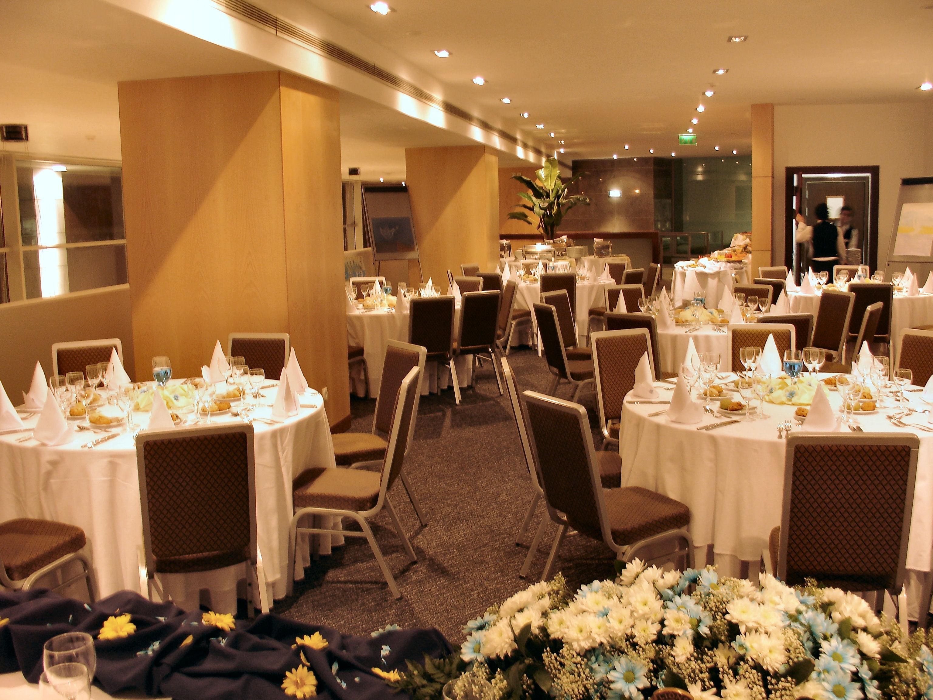 Vip Executive Azores Khách sạn 4*