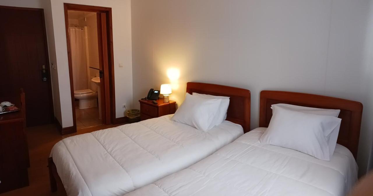 Insular Hotel *