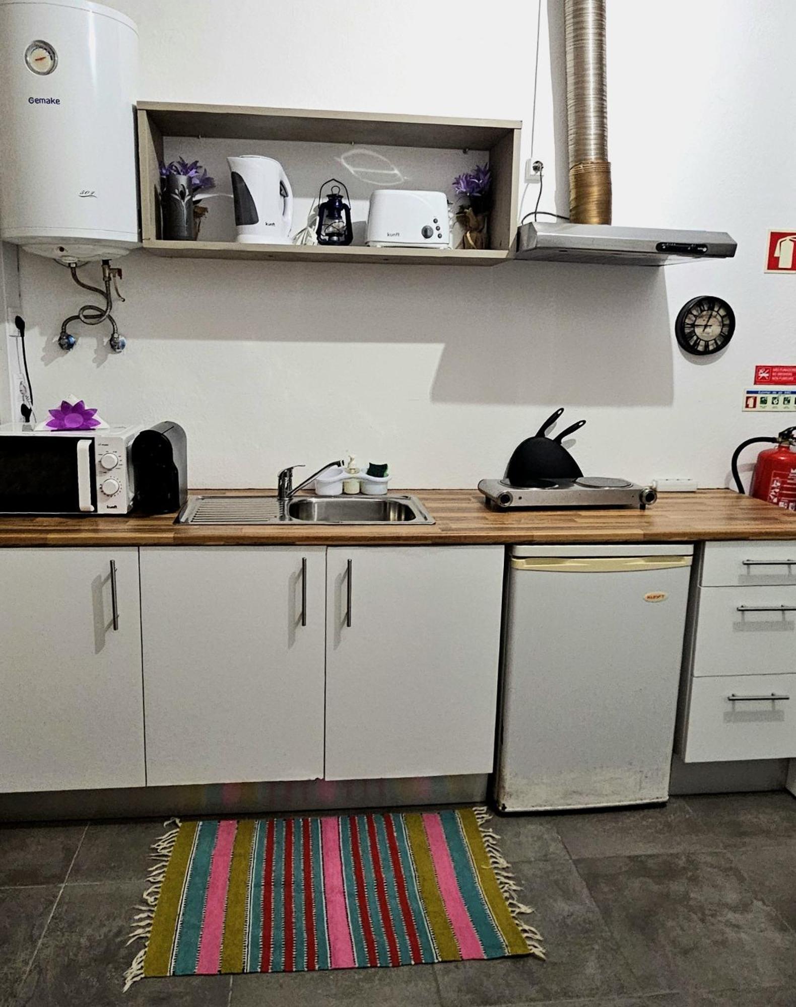 Al - To Travelers Apartamento *