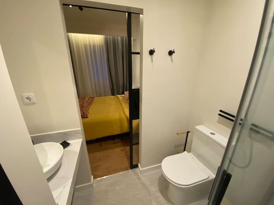 101 Urban Apartment
