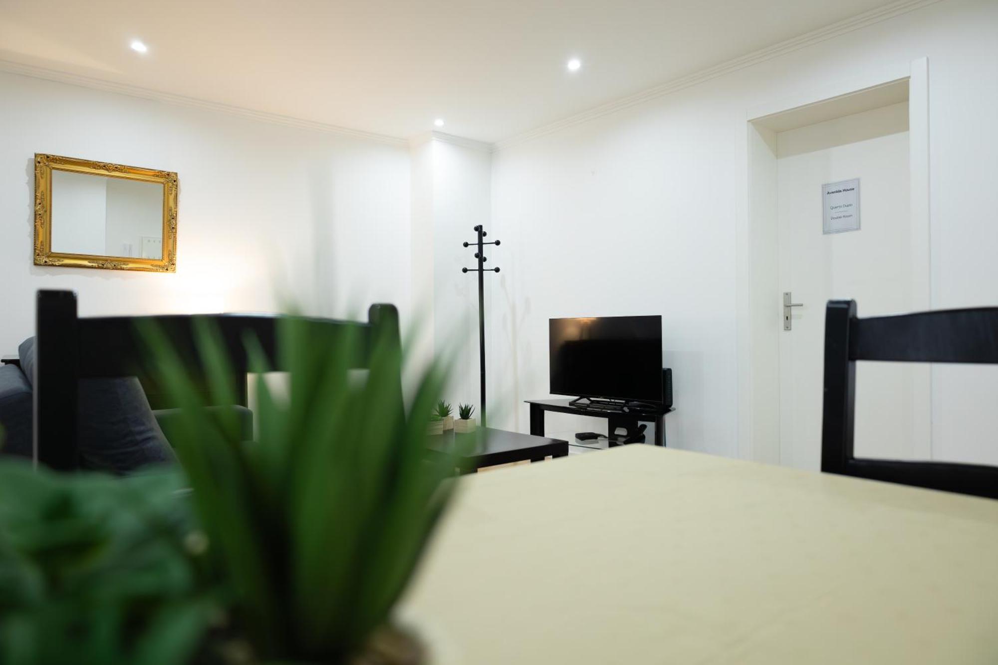 Guest house Avenida House 1