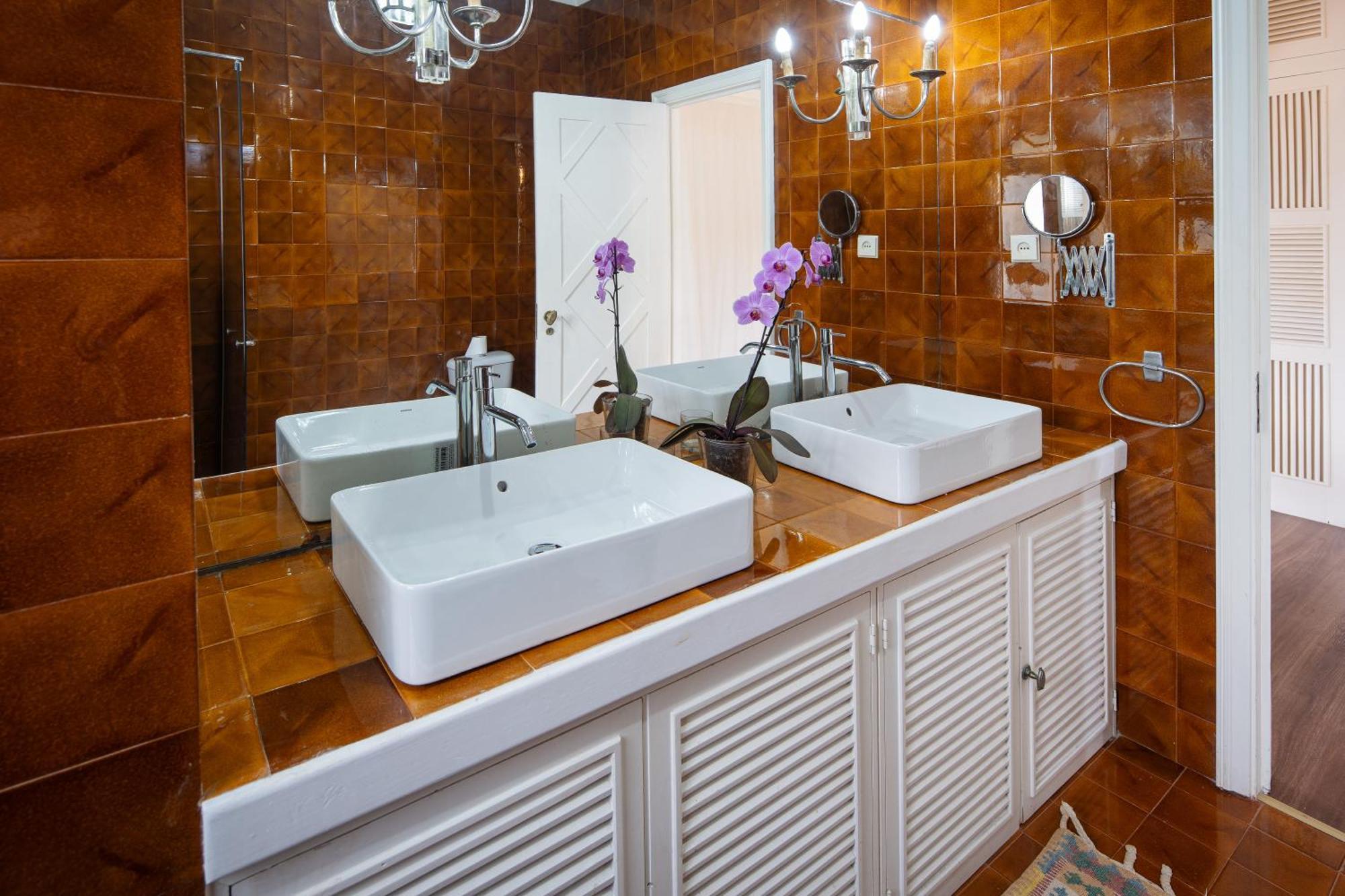 Casa Dos Arcos - & Pool Homestay Ponta Delgada (Sao Miguel)