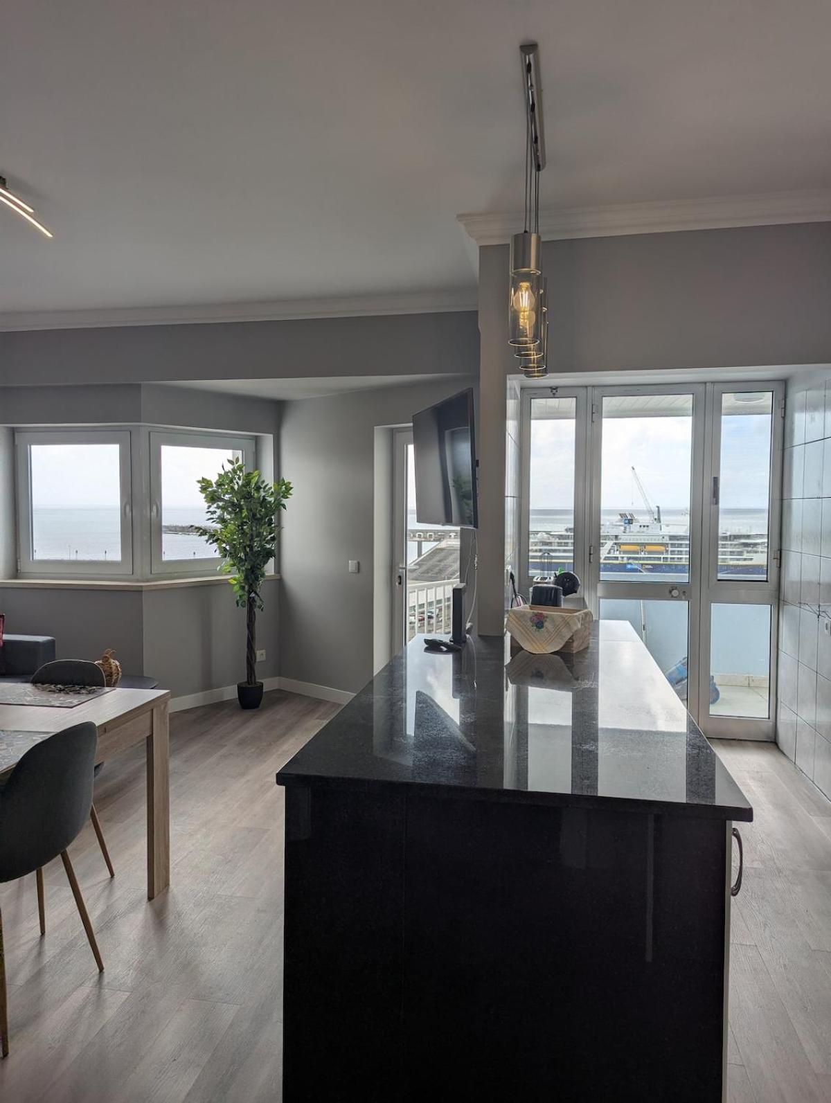 Sea View 3 Bedroom Apartment Ponta Delgada (Sao Miguel)