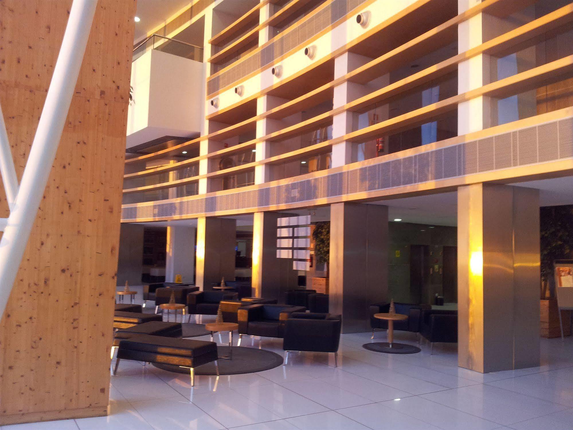 Khách sạn Vip Executive Azores