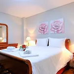 Ellierose Apartment