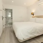 Guest House J&C