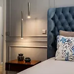 Azor Central Lodge