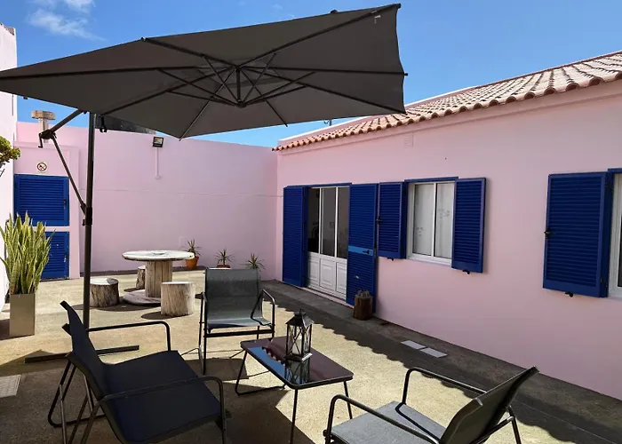 Baleeiro Do Cais:Harbour House, Fishing, Fireplace