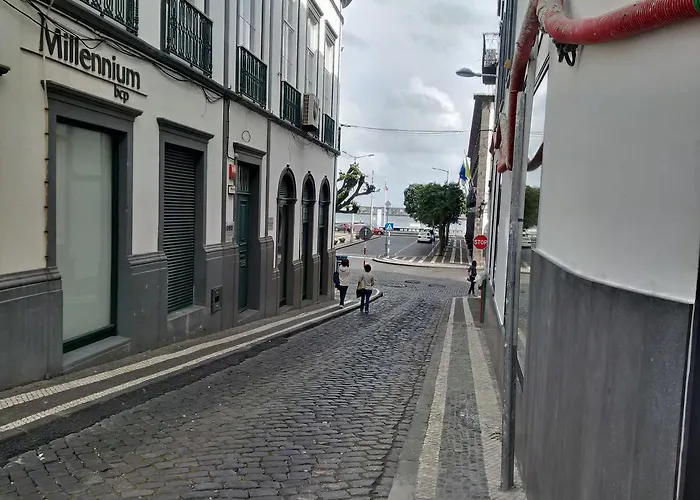 Watching Azores Apartments