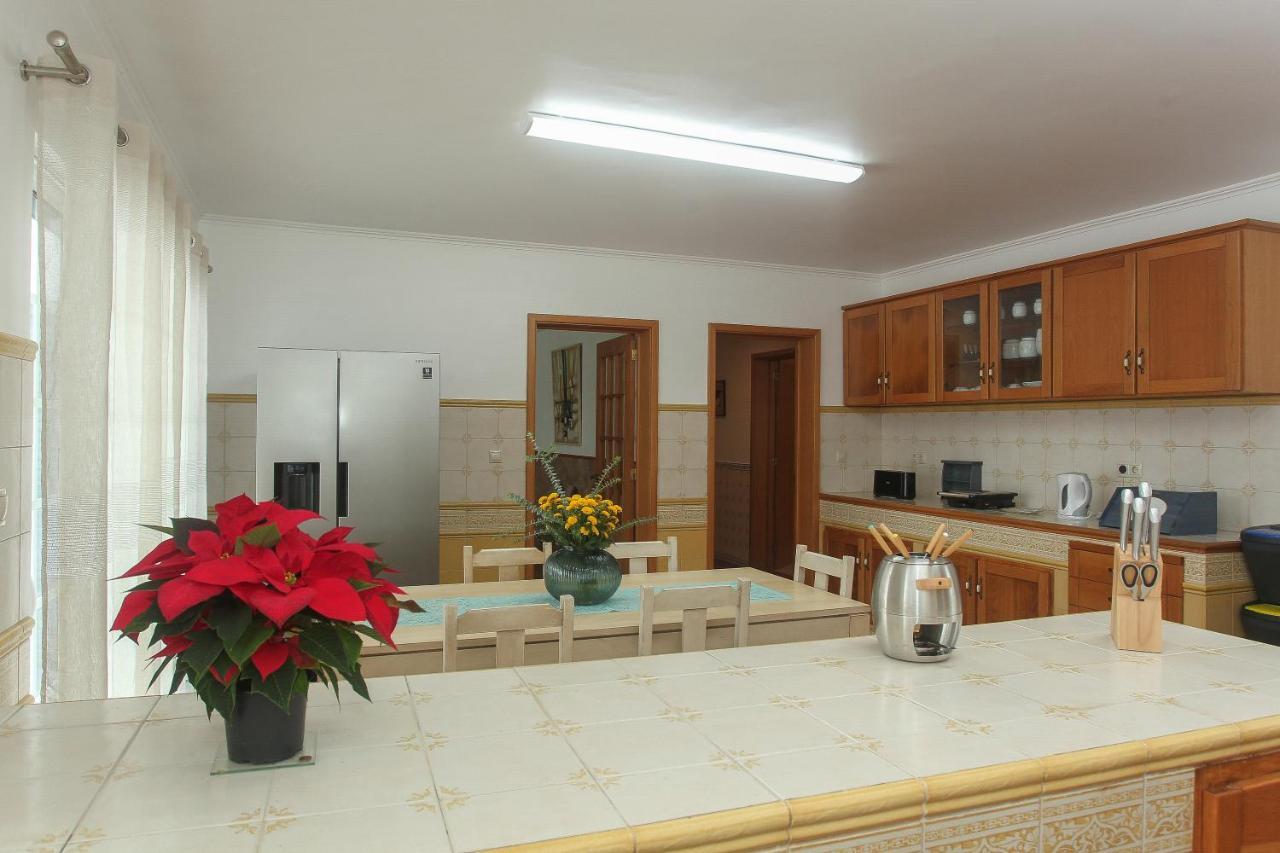 Villa Capelas Blue , Relax & Fun - Up To 14 Guests! Ponta Delgada (Sao Miguel)
