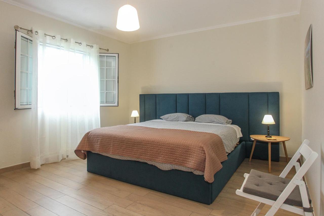 Villa Capelas Blue , Relax & Fun - Up To 14 Guests!