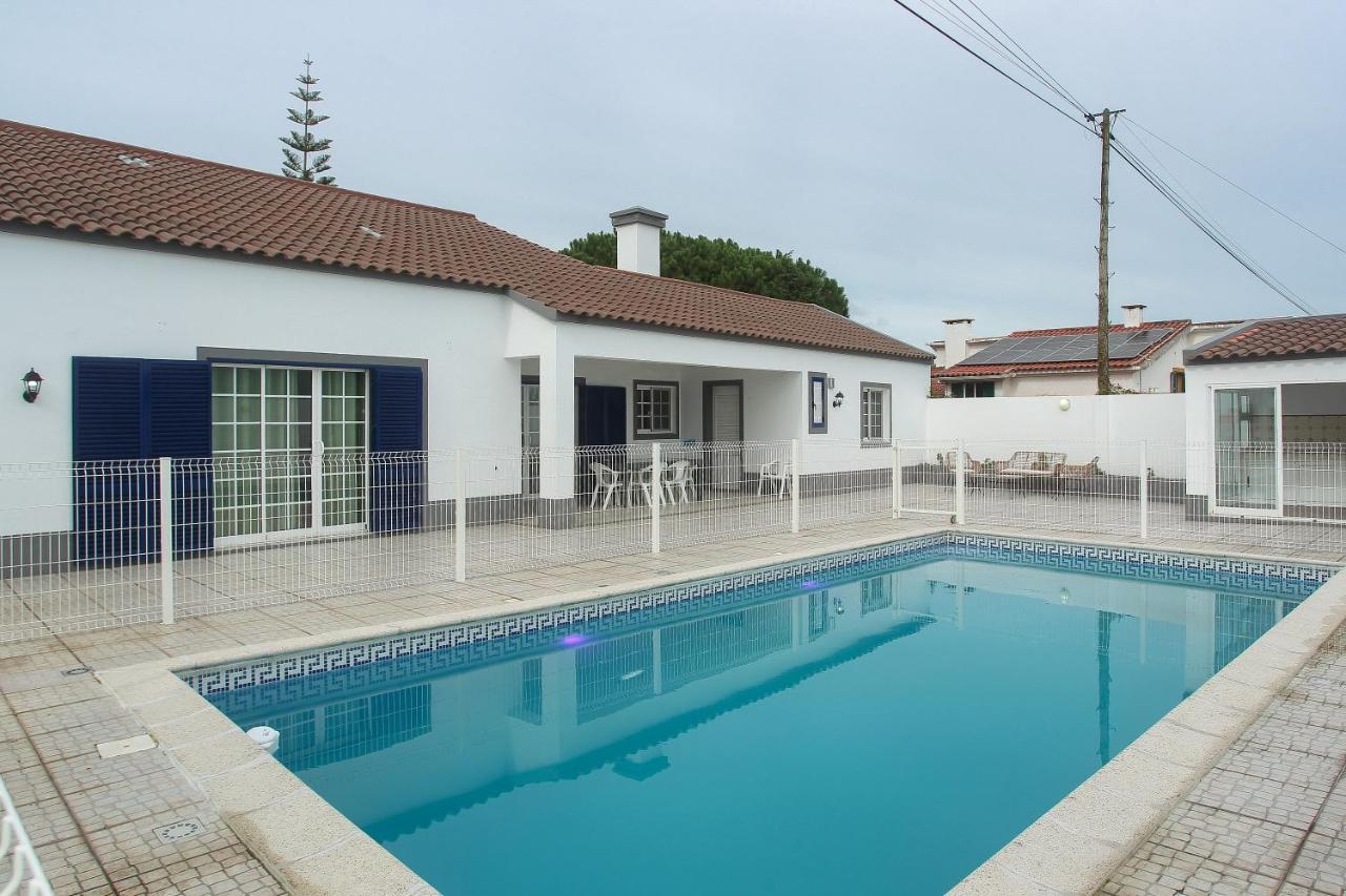 Villa Capelas Blue , Relax & Fun - Up To 14 Guests!