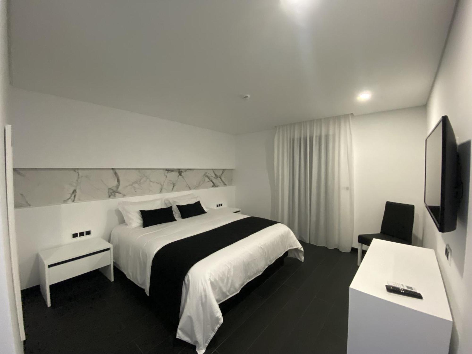The Rock Guest house Ponta Delgada (Sao Miguel)