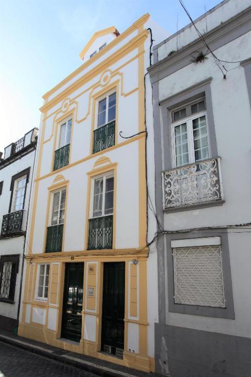 Apartment Pdl - One