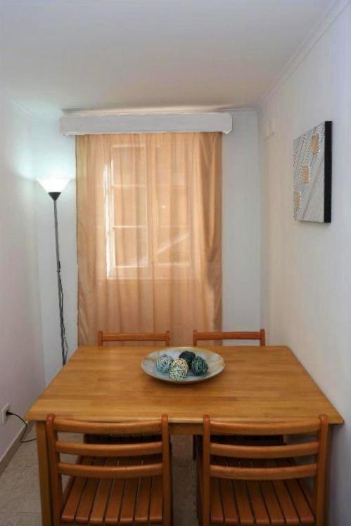 Apartment Pdl - One