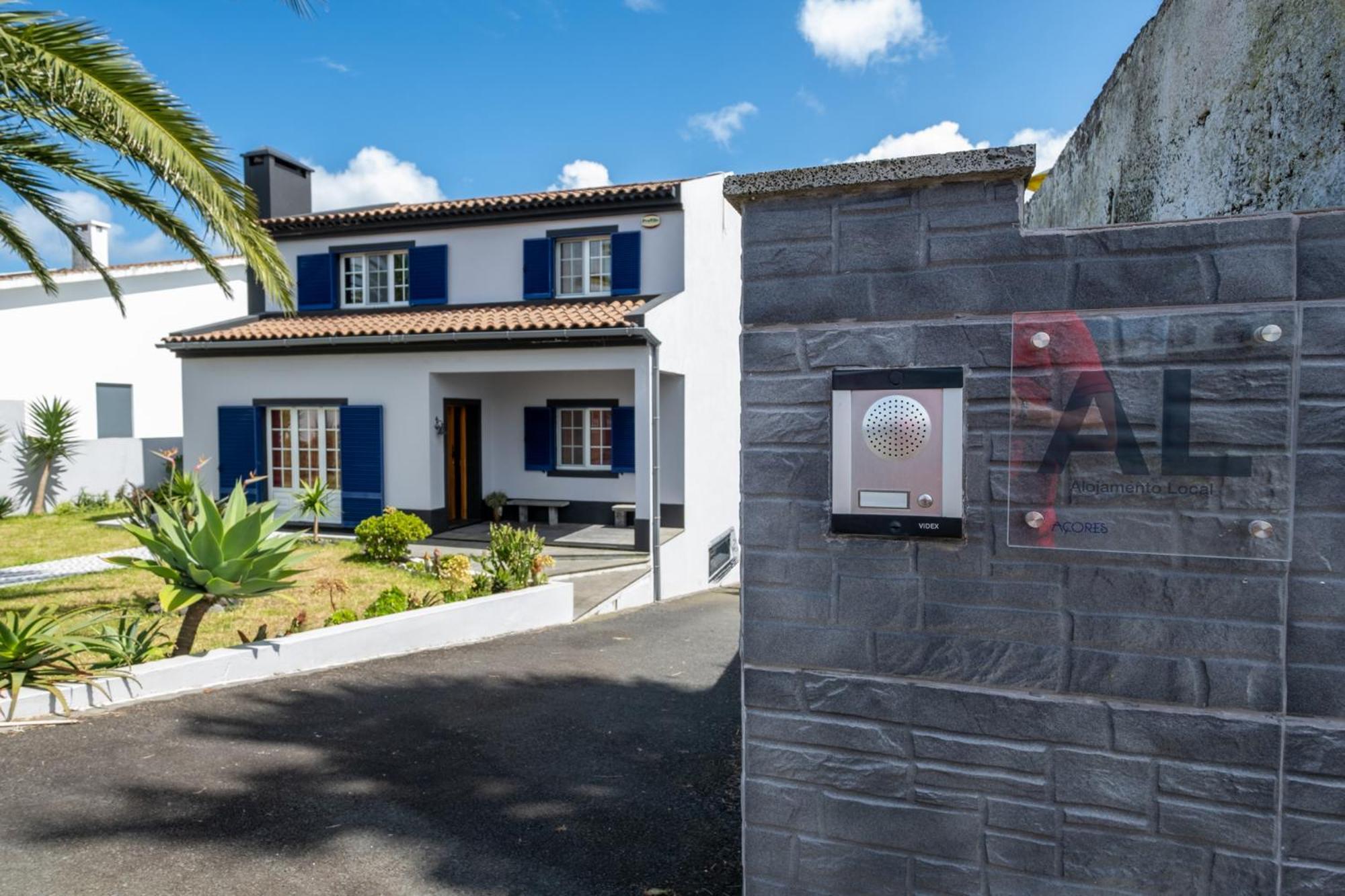 Azores Palmeira Villa *
