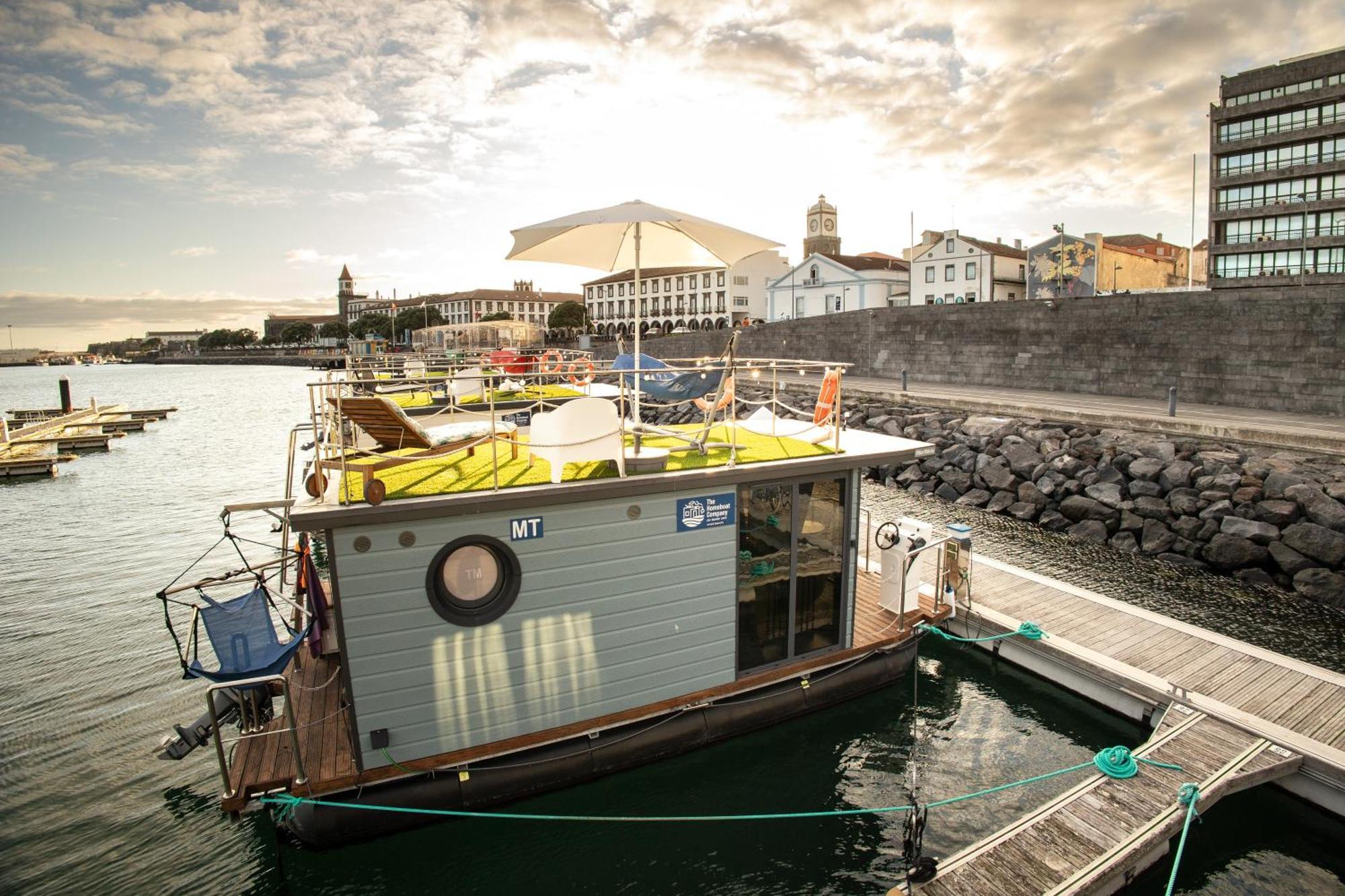 The Homeboat Company Ponta Delgada-acores * Ponta Delgada