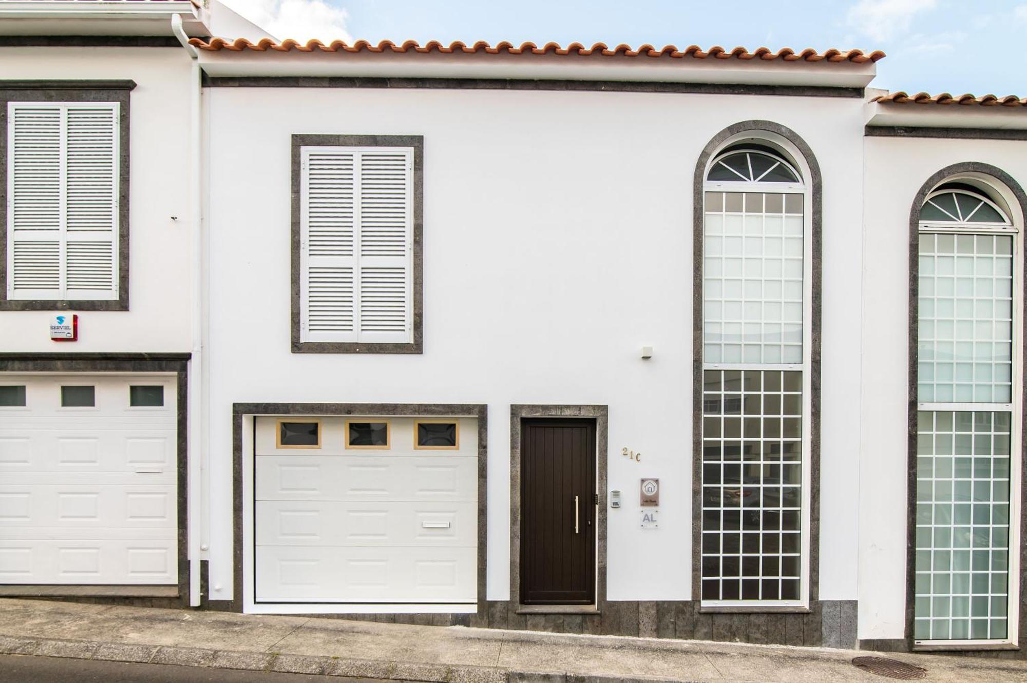 Casa Cecilia Meireles Holiday home Ponta Delgada (Sao Miguel)