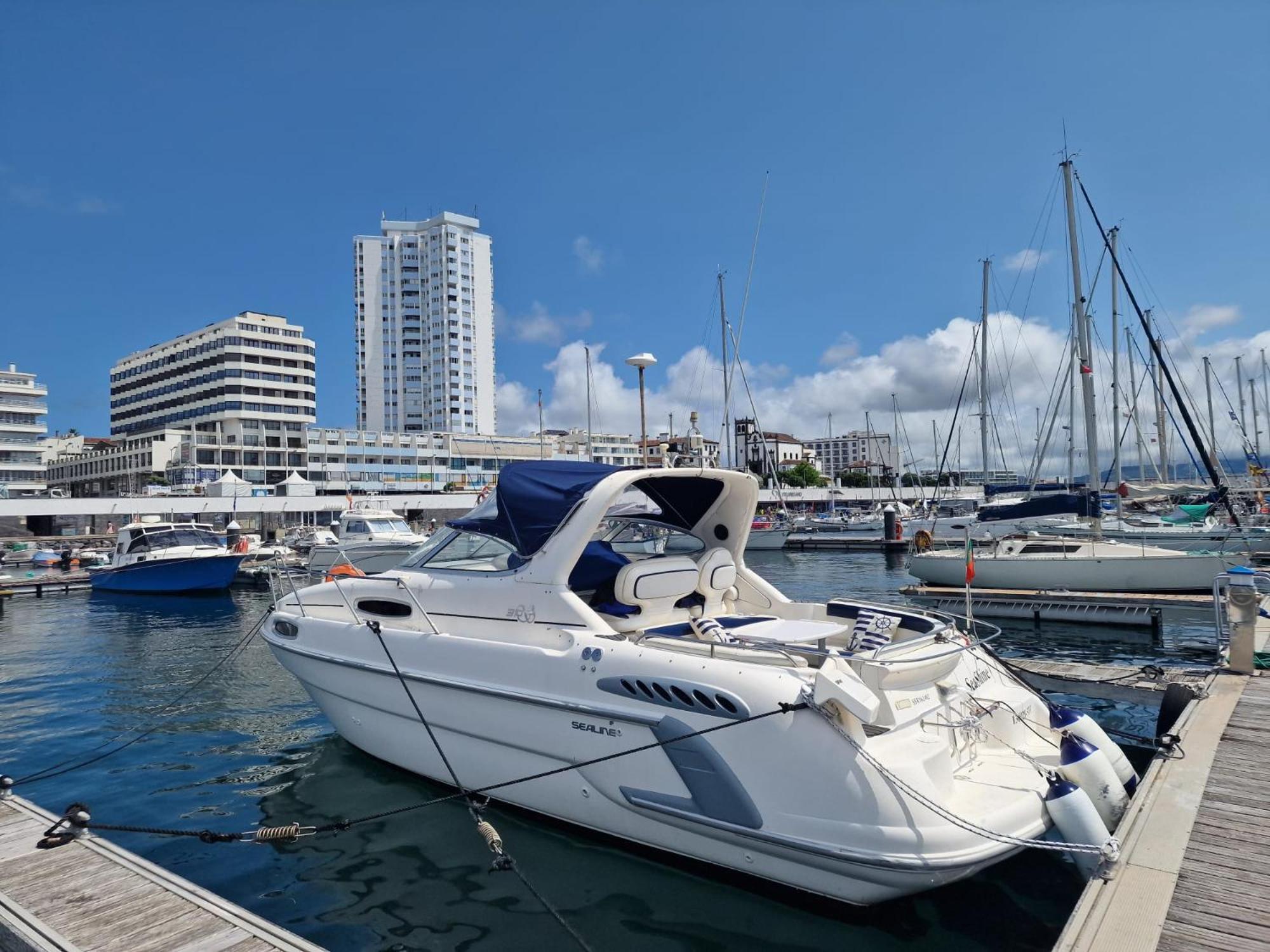 Sea & Tasty - Boat House Hotel en barco *