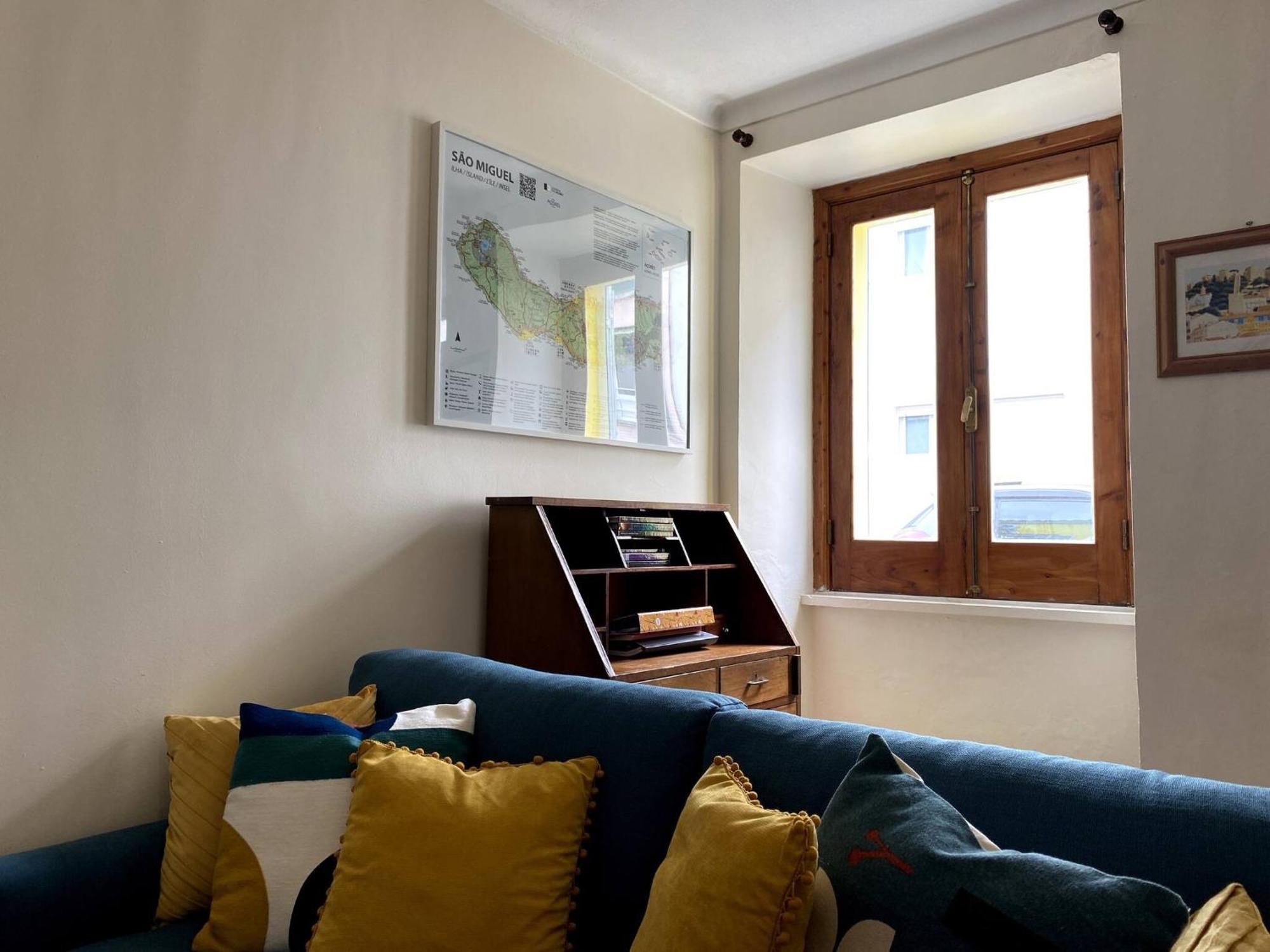 Casa Martinho Cozy Retreat In The Heart Of Apartment