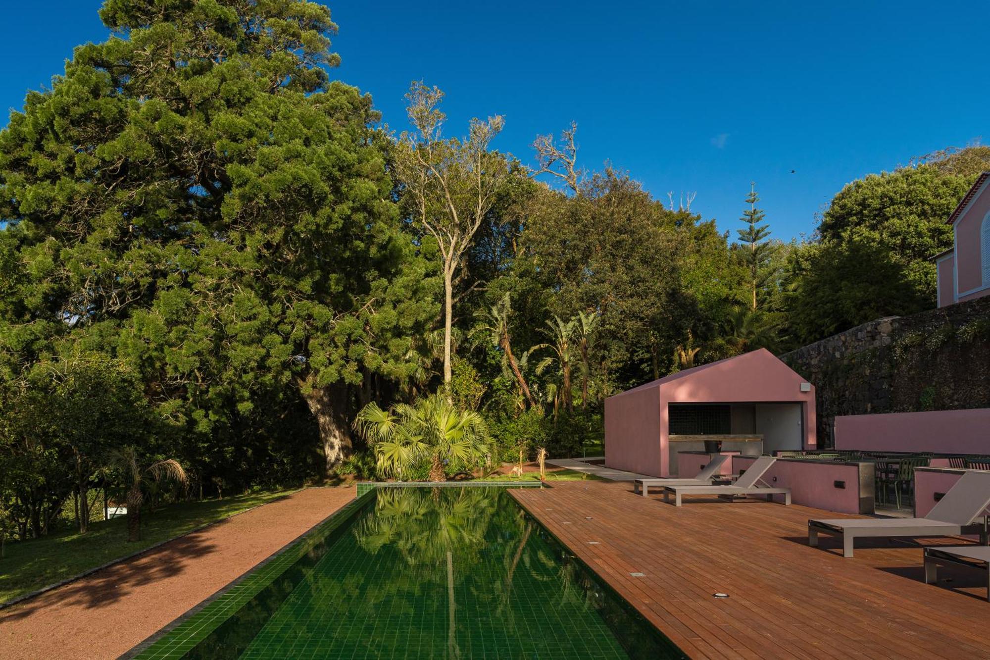 Solar Dos Cantos Botanic House & Garden Guest house