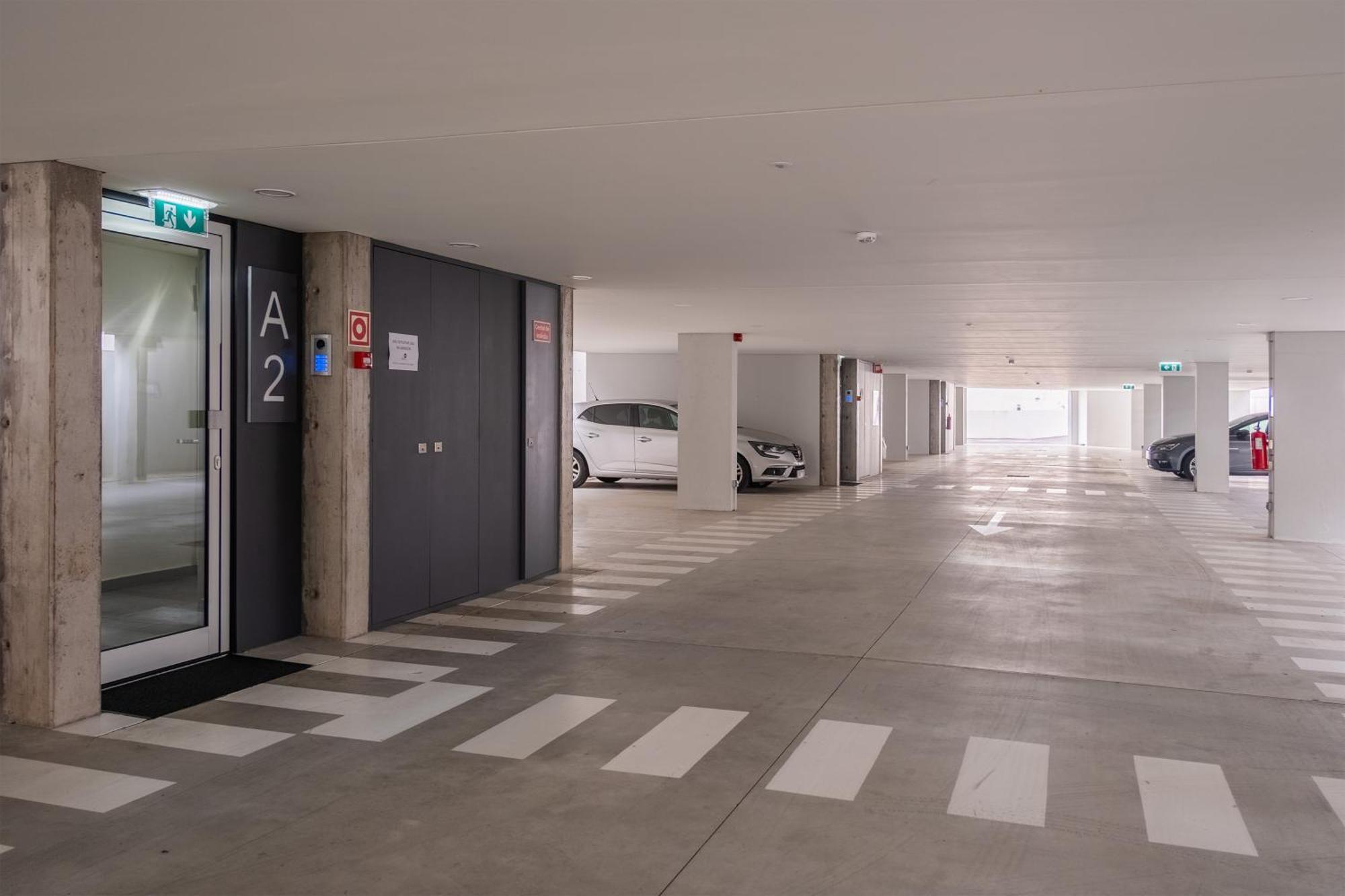 Apartment Coliseu A22d With Parking - Host & Chill *