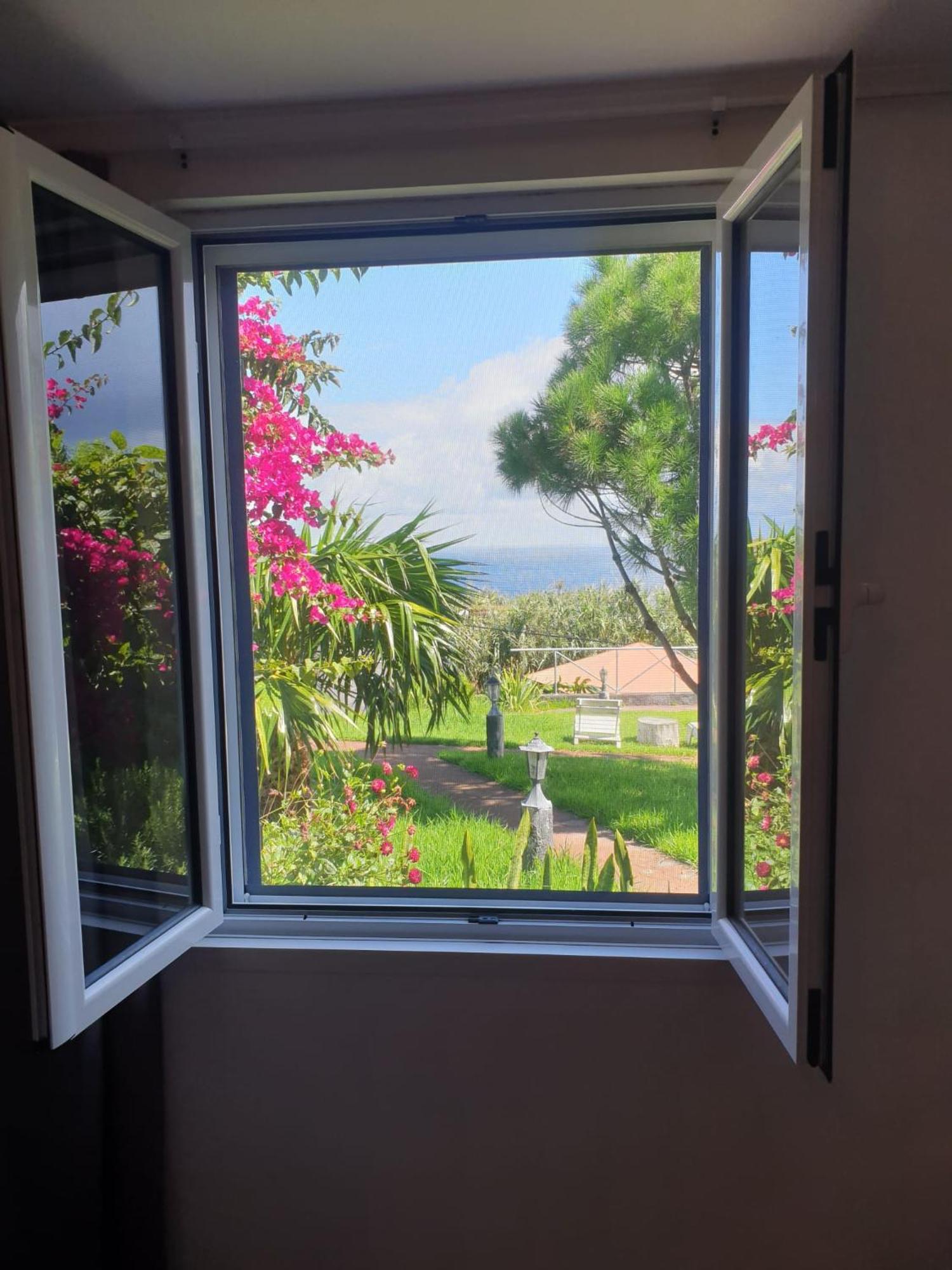 Pilar - Rural In The Countryside Of Sao Miguel
