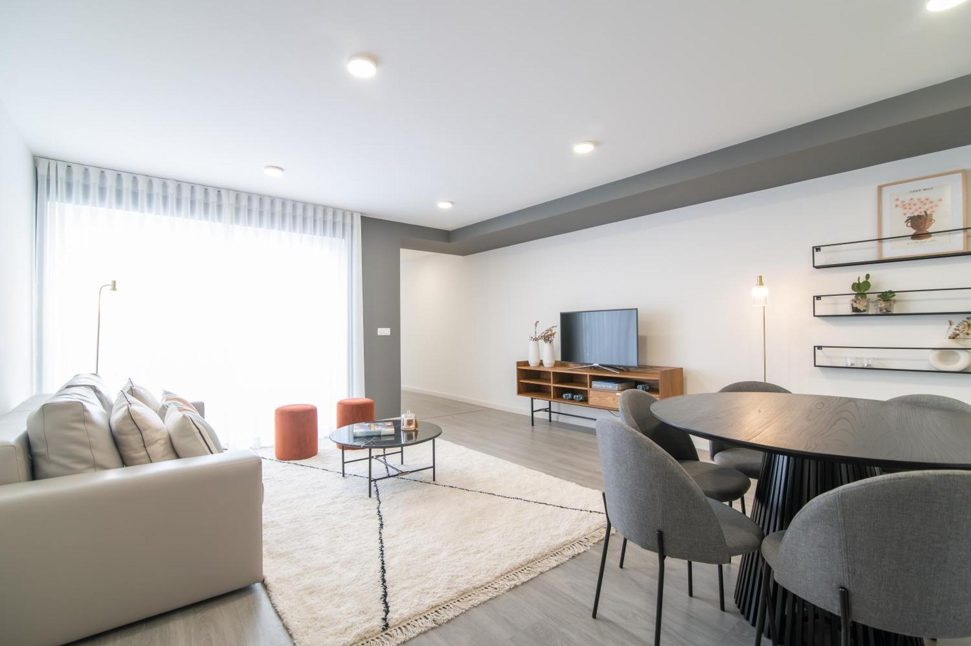 Citadine At Hintze Ribeiro *
