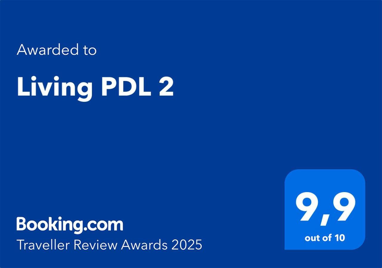 Living Pdl 2 *