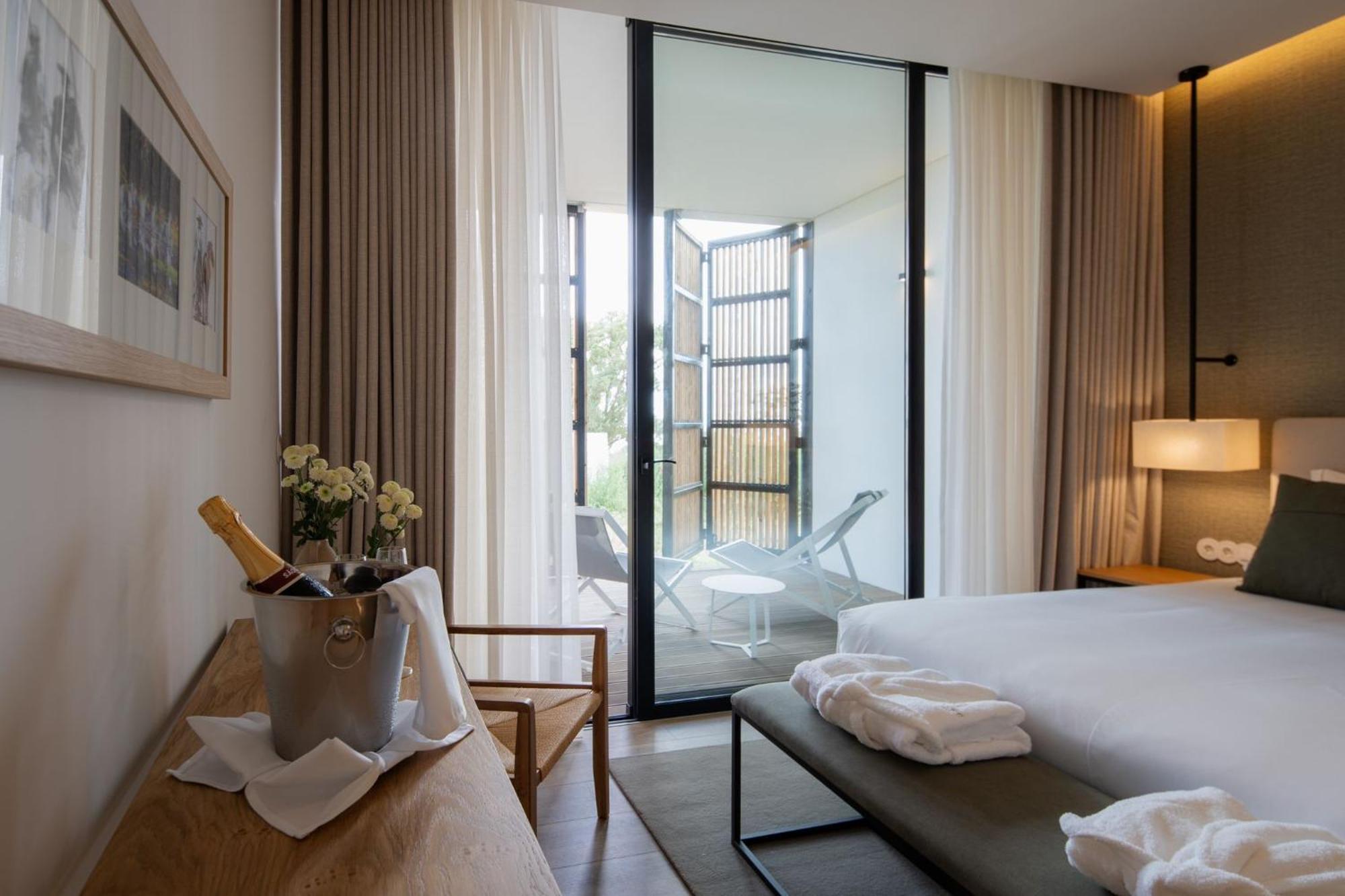 Lusitano Garden Hotel