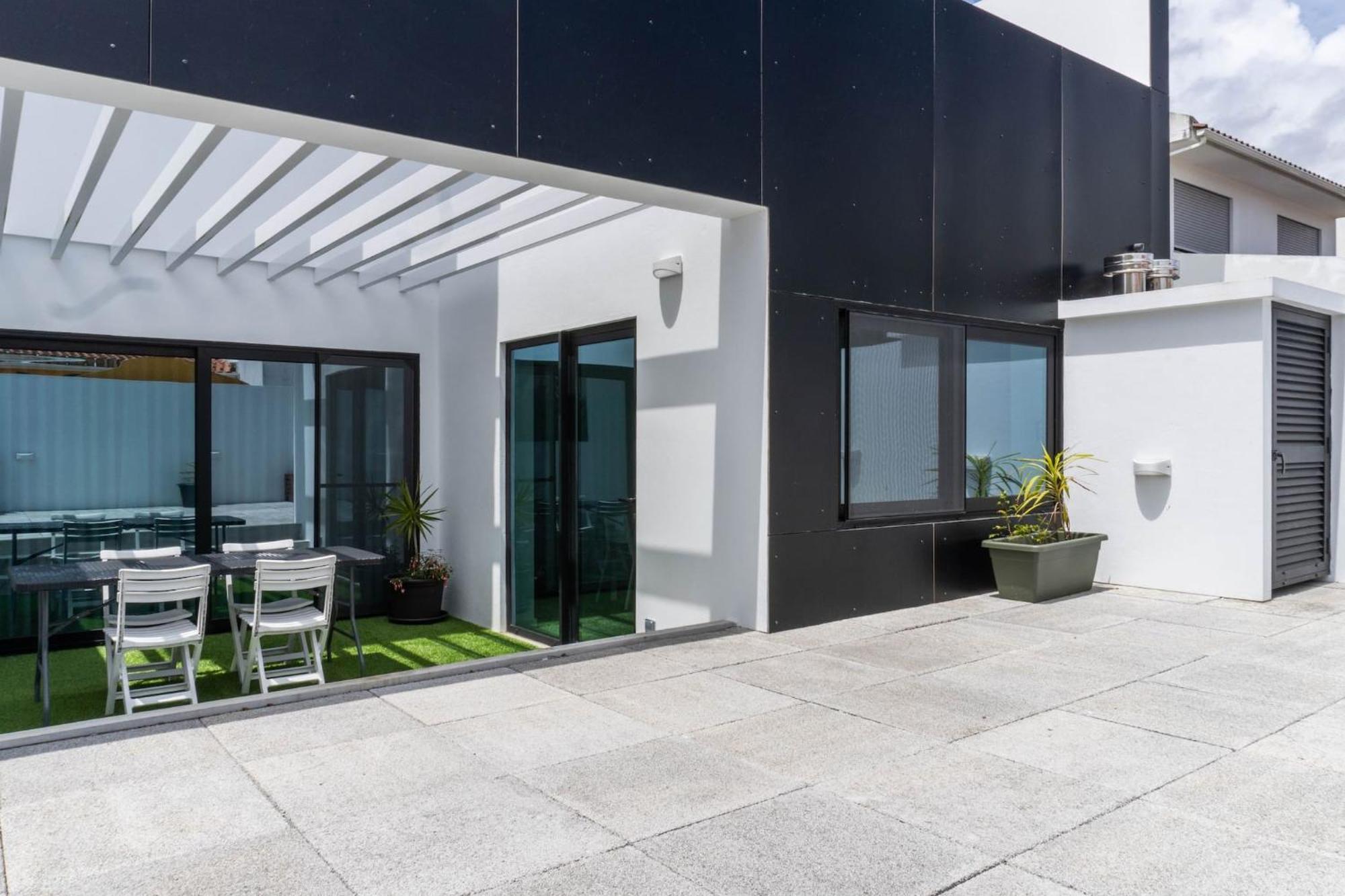 Encanto Terrace House * Ponta Delgada