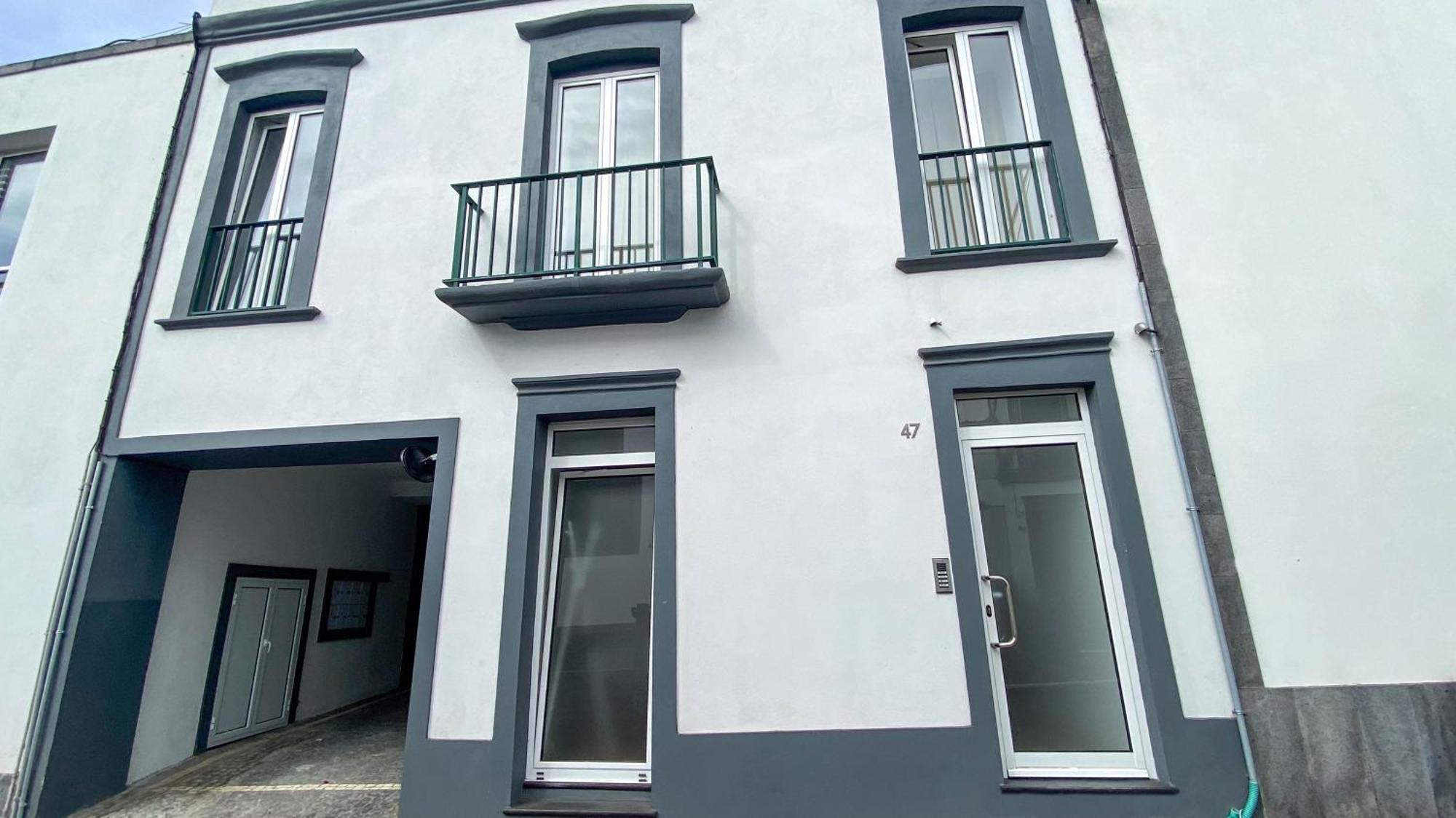 Sao Miguel Charming House By Lfc Apts * Ponta Delgada (Sao Miguel)