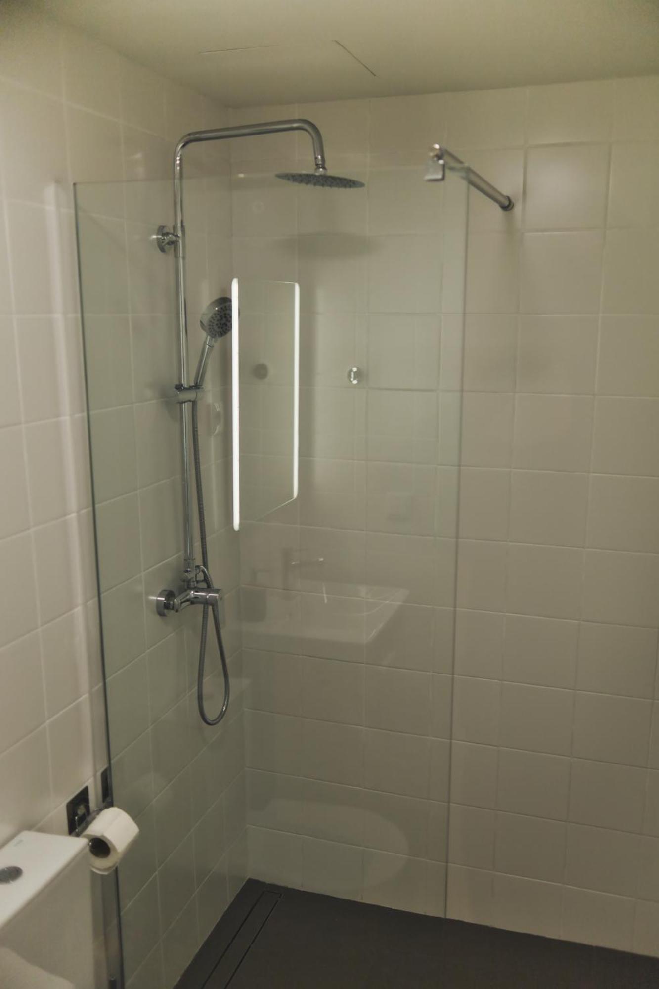 Azure Downtown - Flat 1 *
