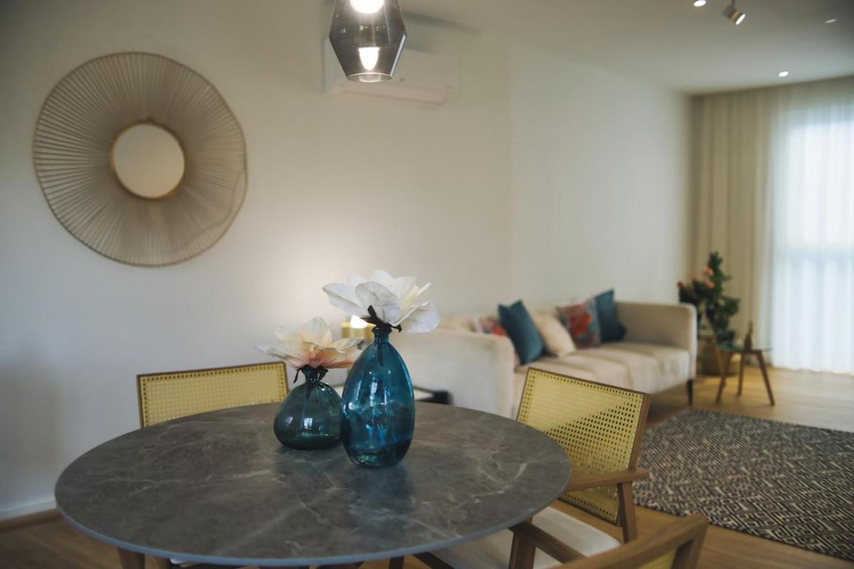 Azure Downtown - Flat 3 Apartment *