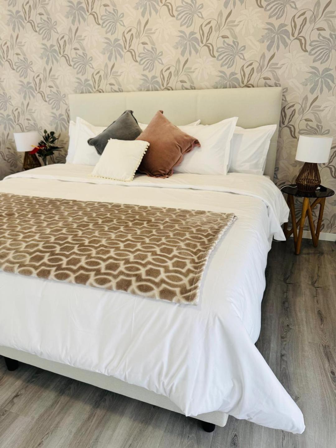 Bella Casa Bed & Breakfast *