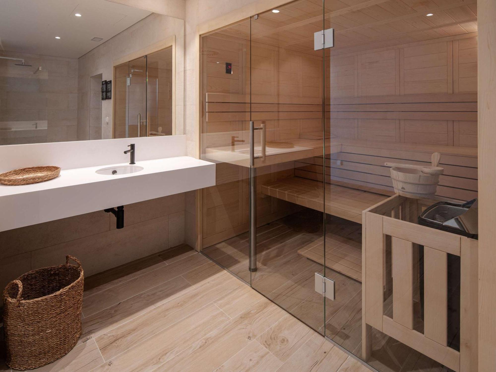 Mercure Azores 4*