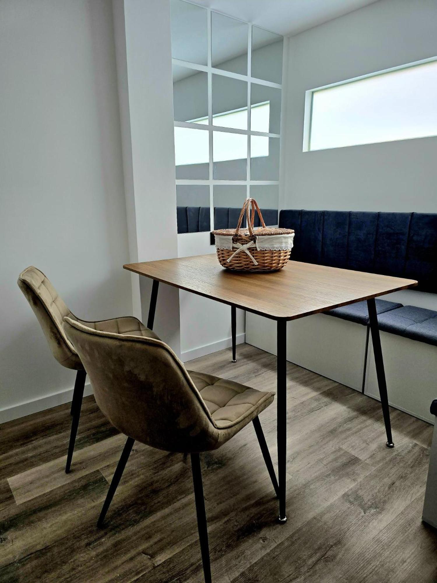Nest Apartment