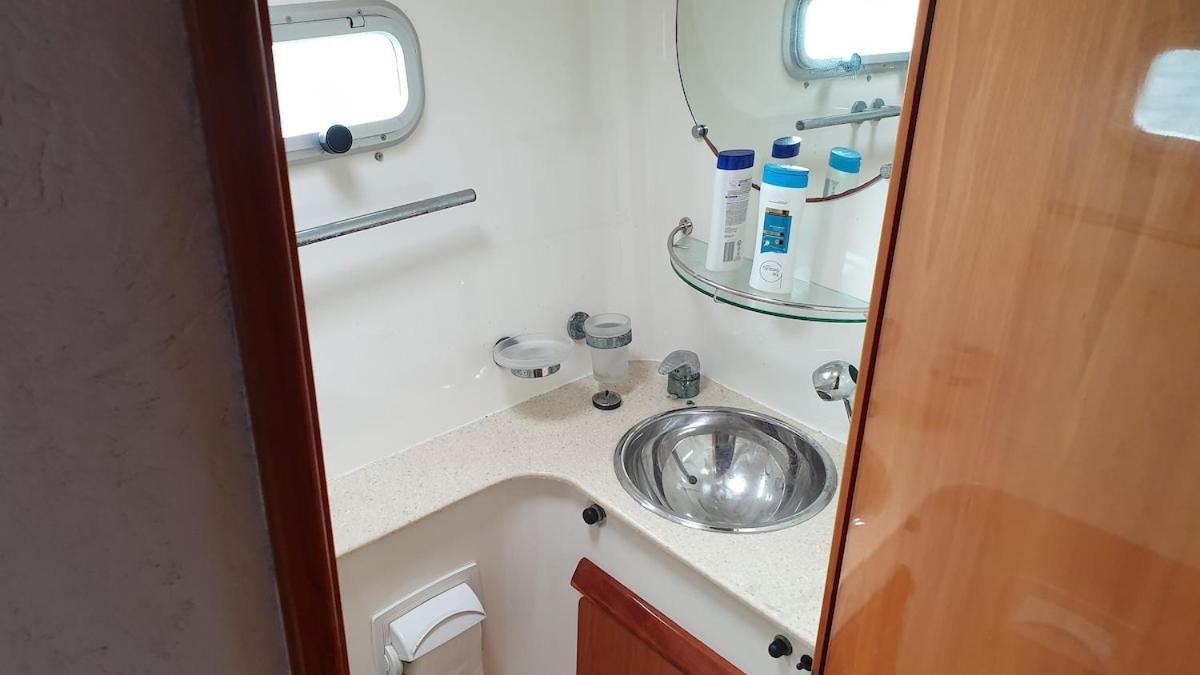 Catamaran One