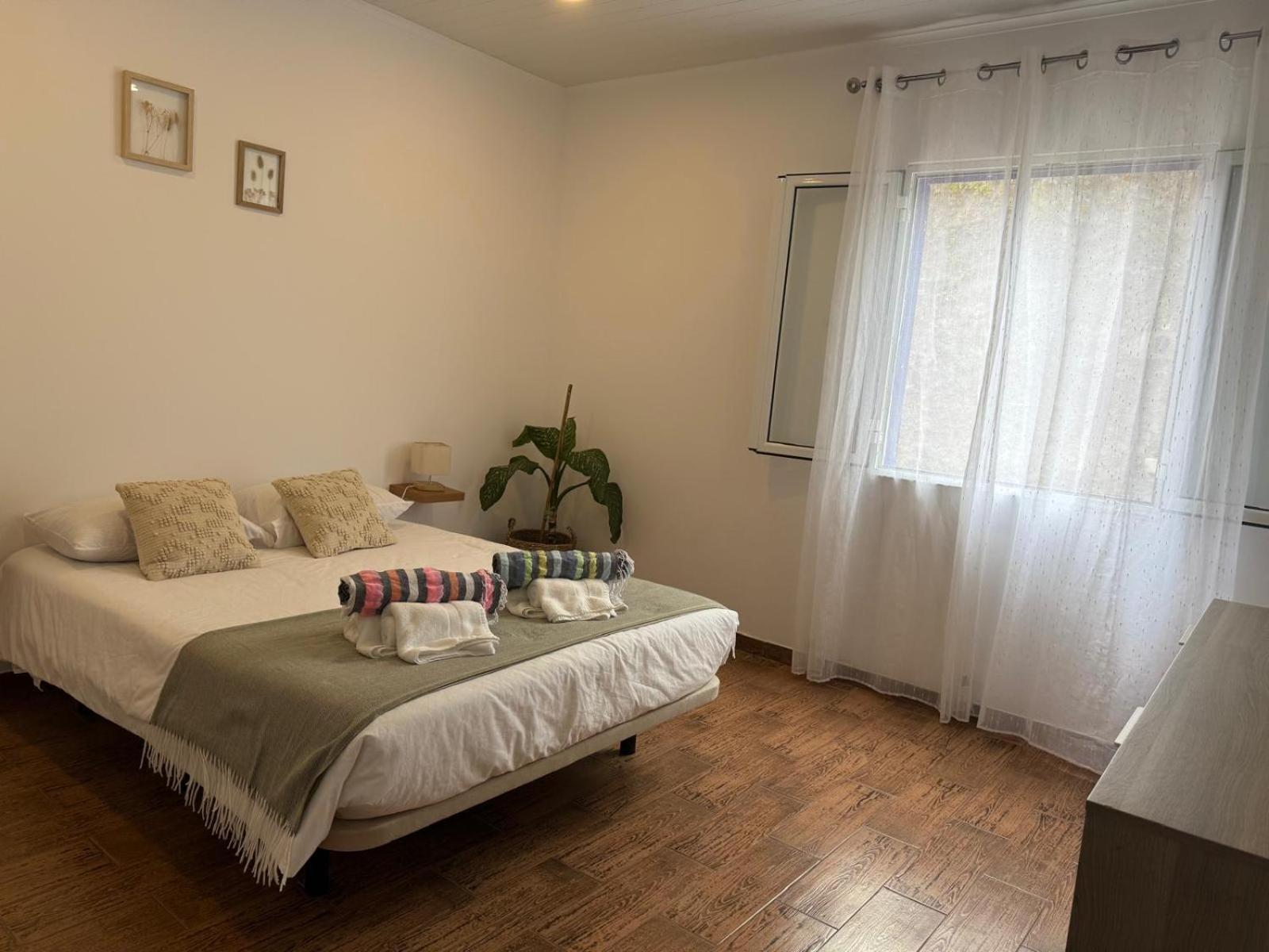 Baleeiro Do Cais:harbour House, Fishing, Fireplace * Ponta Delgada (Sao Miguel)