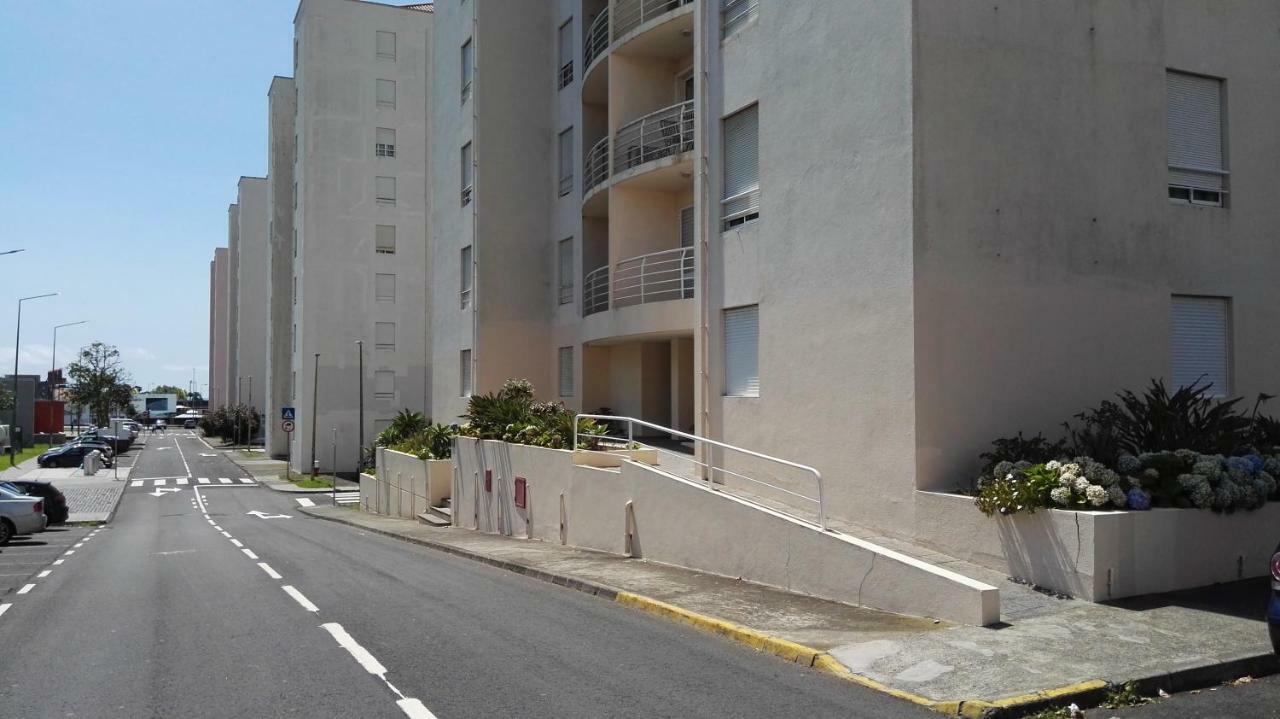 & Blue 3 Bedrooms Ponta Delgada (Sao Miguel)