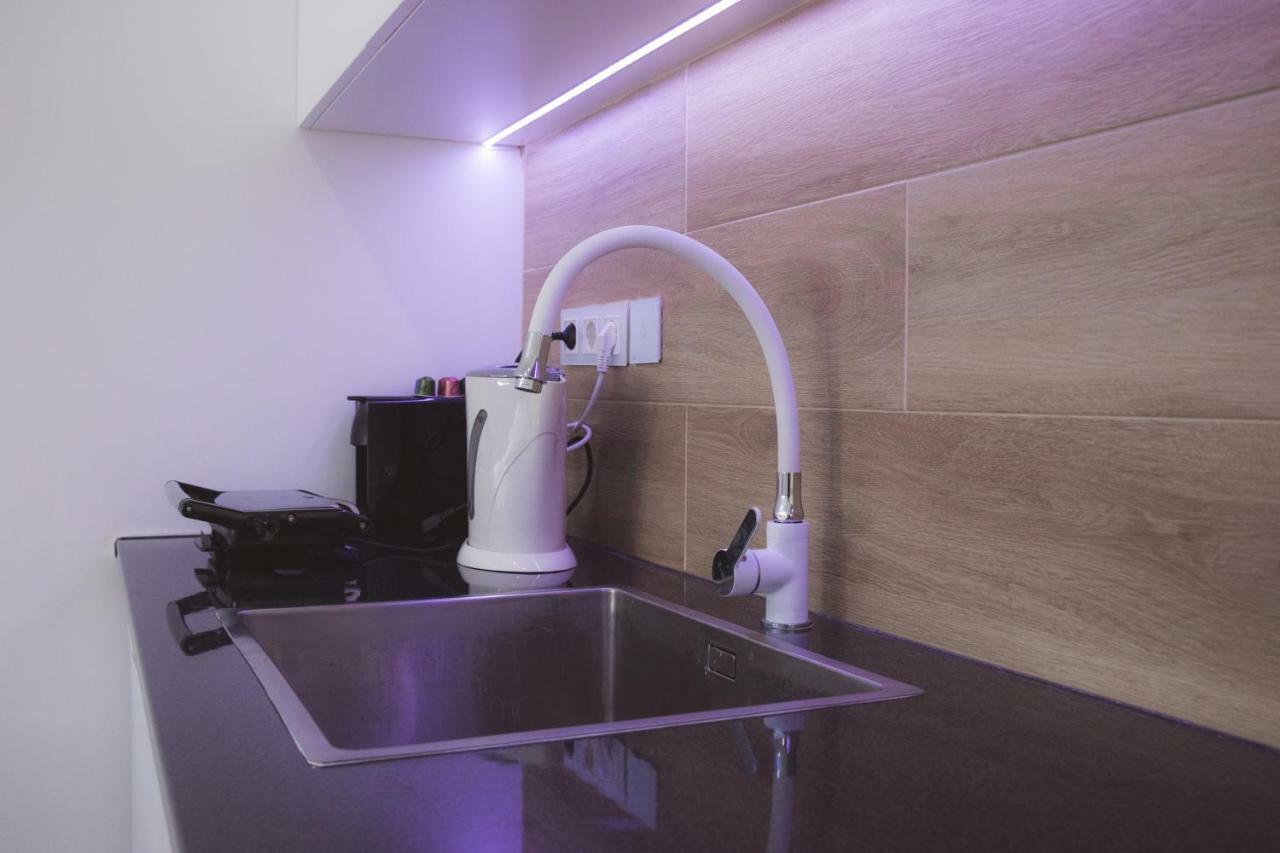 Apartment Sweet White 2.0