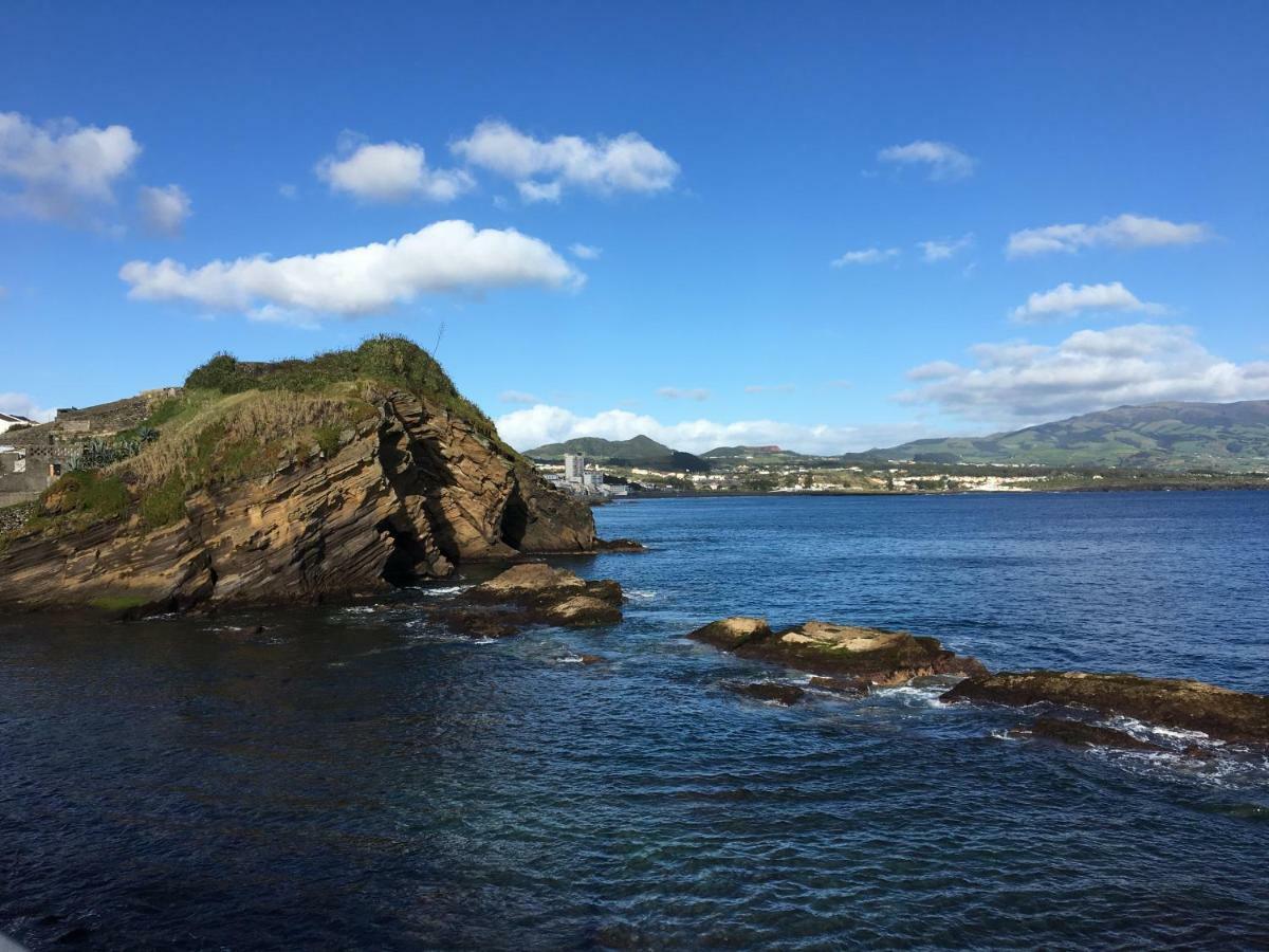 Ladeira Das Aguas Quentes * Ponta Delgada (Sao Miguel)