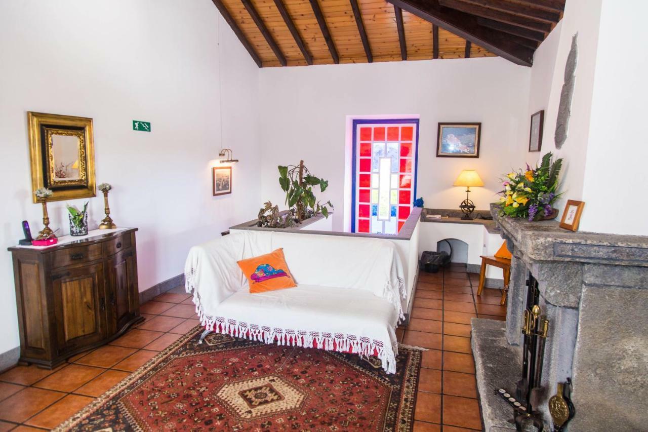 Guest house Solar Outeiro Alto *